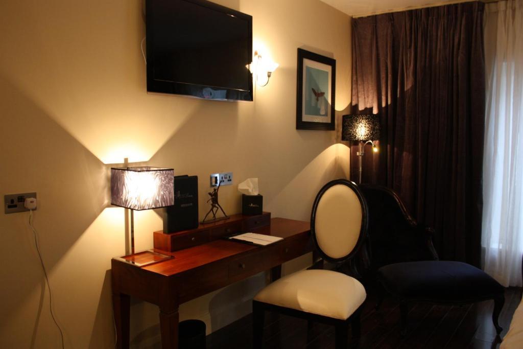 The Talbot Hotel Belmullet Room photo