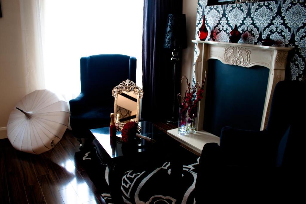 The Talbot Hotel Belmullet Room photo