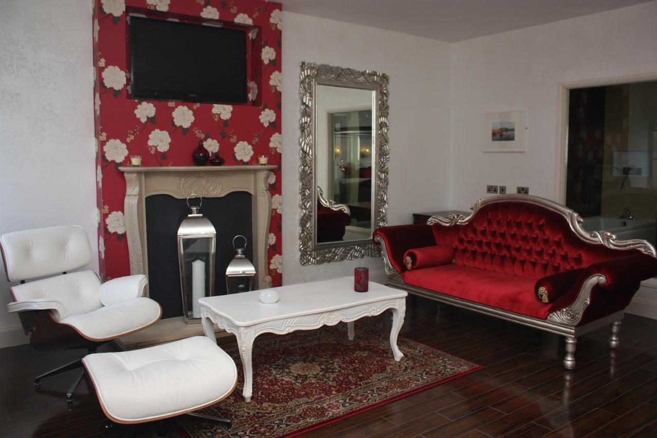 The Talbot Hotel Belmullet Room photo